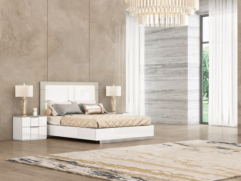 Whiteline Modern Living Daisy Queen Bed BQ1723