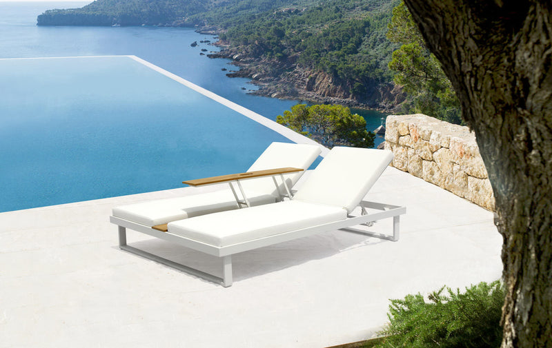 Whiteline Modern Living Sandy Double Chaise CL1572