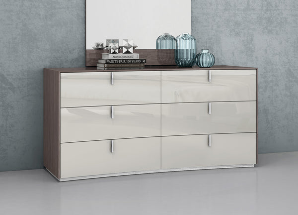 Whiteline Modern Living Berlin Dresser DR1754