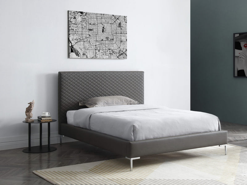 Whiteline Modern Living Liz Full Bed BF1689P